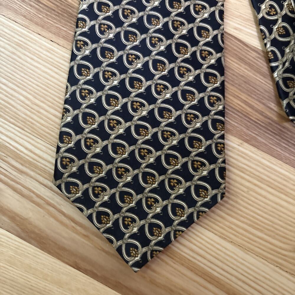 Peter Thomas Superba Tie 1873 Black Gold Geometric Heart 100% Silk Made In USA